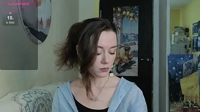 SkyHelen online show from April 17, 7:22 am