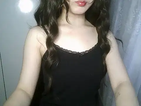 Annabelle-e online show from May 24, 5:40 pm