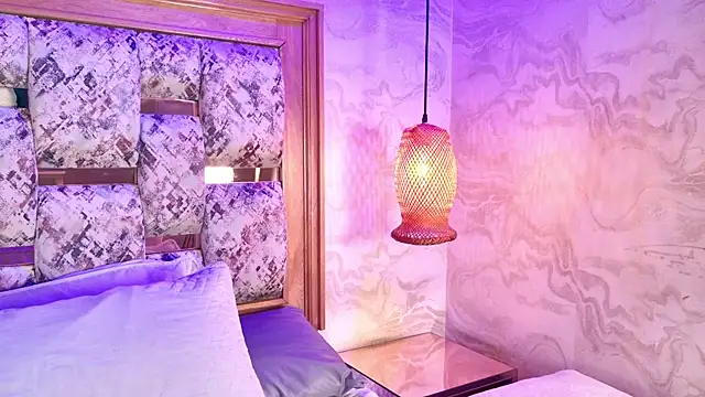 Snapshot of amy_greene chatting on February 25, 12:48 pm amy greene online show from February 25, 12:48 pm