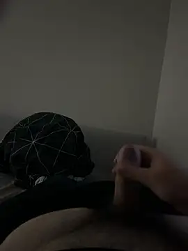 dannyboy15275- online show from July 6, 8:44 pm