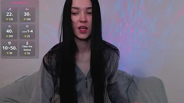 Snapshot of Veliora chatting on October 9, 2:59 pm Veliora online show from October 9, 2:59 pm