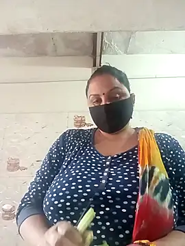 Snapshot of Rakhi_sawant143 chatting on November 17, 2:17 am Rakhi sawant143 online show from November 17, 2:17 am