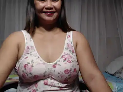 FelisitaG online show from April 17, 10:57 pm