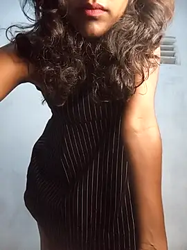 venuki ihalagamage online show from March 31, 5:13 pm