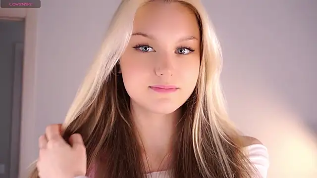 Snapshot of CherieSprinzl chatting on September 10, 6:46 am CherieSprinzl online show from September 10, 6:46 am