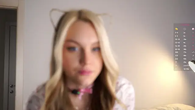 Snapshot of CherieSprinzl chatting on October 19, 6:36 am CherieSprinzl online show from October 19, 6:36 am