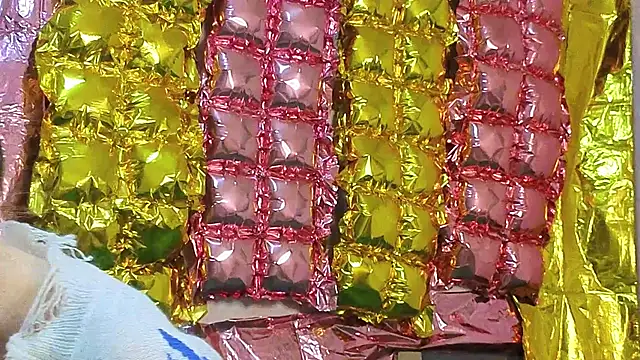  kikiclark   online show from April 16, 8:09 pm