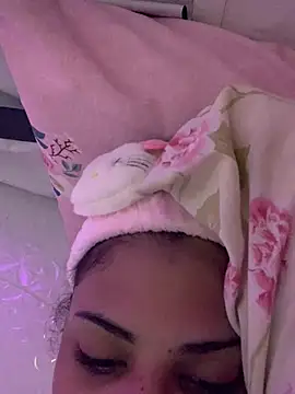 luluzinhax online show from January 17, 2:49 am