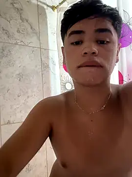 Snapshot of Matt_Swett chatting on September 21, 7:59 pm Matt Swett online show from September 21, 7:59 pm