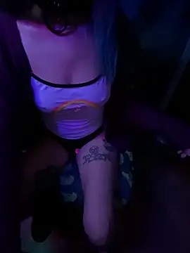 Snapshot of mmmminaDarling chatting on February 21, 4:57 am mmmminaDarling online show from February 21, 4:57 am