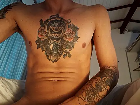 Snapshot of ganjaaman4i21 chatting on October 2, 7:54 pm ganjaaman4i21 online show from October 2, 7:54 pm