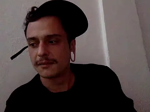 Snapshot of chrisalmeid_ chatting on September 24, 10:51 am chrisalmeid online show from September 24, 10:51 am