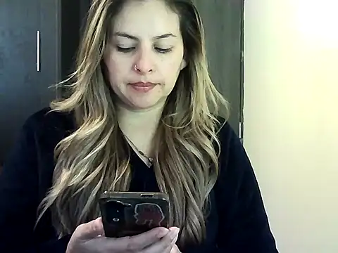 Valery  Rouse  online show from March 6, 2:13 pm