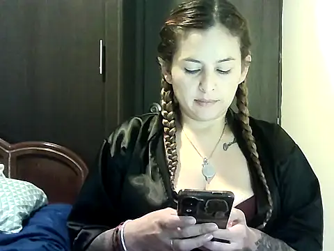 Valery  Rouse  online show from March 20, 11:09 pm