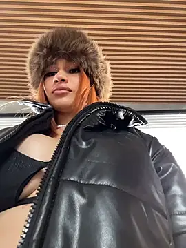 Snapshot of Marilyn_scott chatting on December 2, 6:14 pm Marilyn scott online show from December 2, 6:14 pm