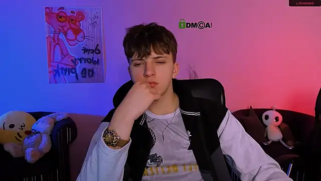 travis wolf  online show from January 7, 8:00 pm