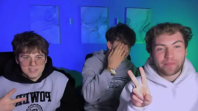 travis wolf  online show from February 12, 10:10 am