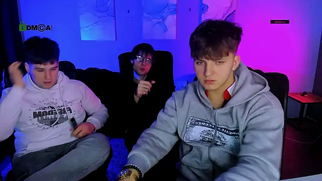 travis wolf  online show from February 20, 9:32 am