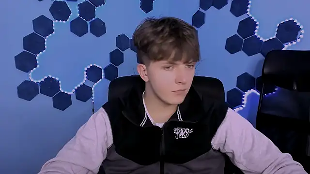 travis wolf  online show from April 17, 8:50 am