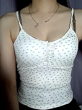 CherryBeii online show from April 2, 1:42 pm