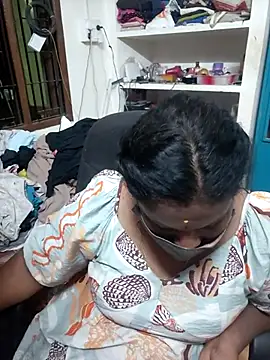 Snapshot of Tamil_Kavitha10 chatting on July 13, 6:00 pm Tamil Kavitha10 online show from July 13, 6:00 pm