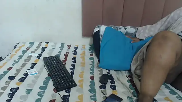 Snapshot of Chubby_Queenx255 chatting on November 16, 6:24 pm Chubby Queenx255 online show from November 16, 6:24 pm