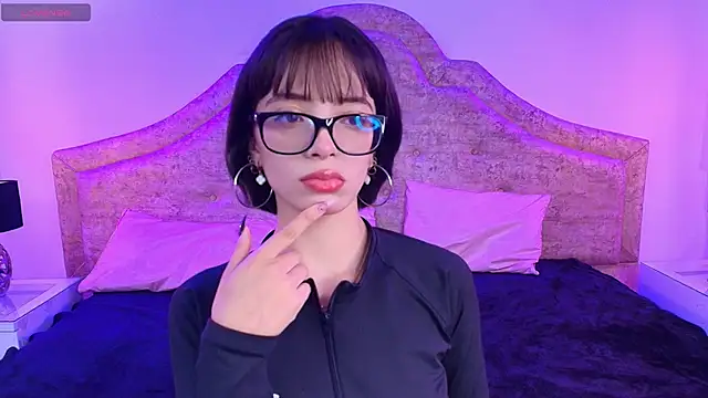 Snapshot of Sweet_1Angel chatting on October 18, 12:06 pm Sweet 1Angel online show from October 18, 12:06 pm