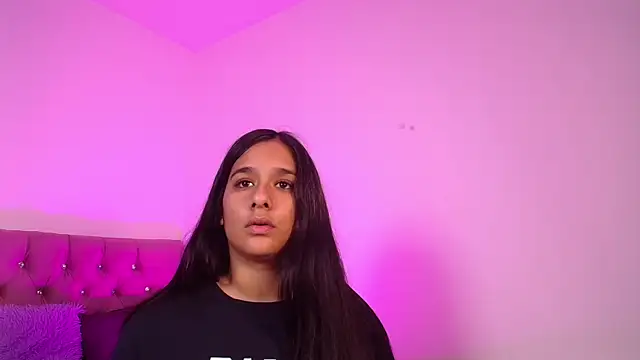 mae nathan  online show from May 6, 1:47 am