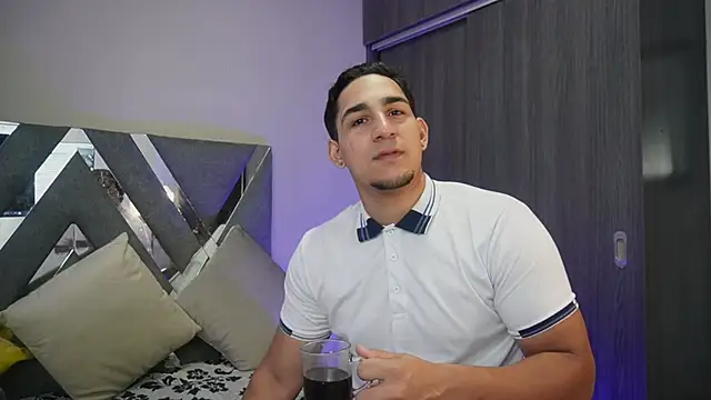 massimo vidal  online show from September 27, 3:11 am