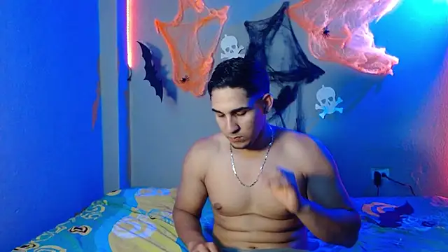 massimo vidal  online show from October 25, 1:46 am