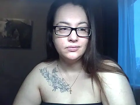 Snapshot of karina160000 chatting on February 8, 4:16 am karina160000 online show from February 8, 4:16 am