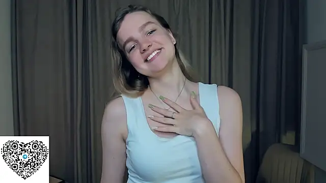 KerenFurguson online show from October 11, 6:39 pm