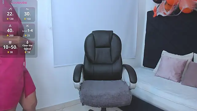 Snapshot of kate_lua chatting on October 16, 12:17 pm kate lua online show from October 16, 12:17 pm