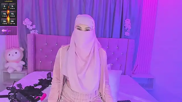 Nayla-Mouna online show from June 30, 7:42 am