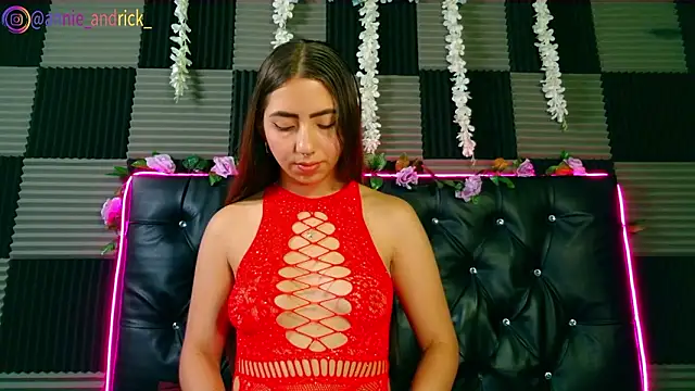  leda swan  online show from February 14, 1:08 pm