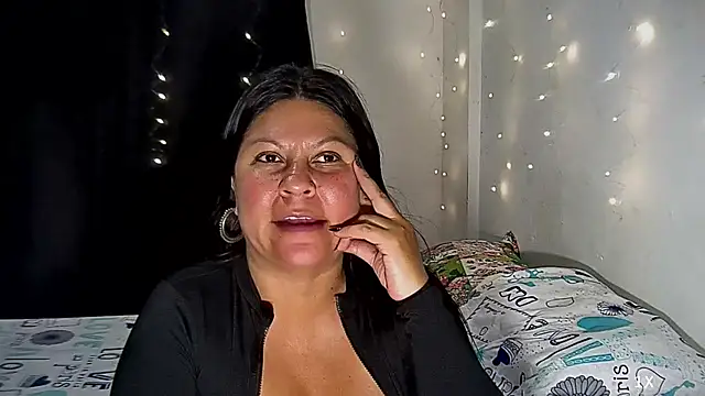 Snapshot of Sammy_slavehot chatting on November 1, 3:52 am Sammy slavehot online show from November 1, 3:52 am