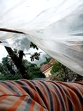 omiu-baby online show from October 7, 12:30 am