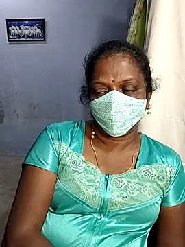 Snapshot of umashreetamil chatting on October 25, 8:55 am umashreetamil online show from October 25, 8:55 am