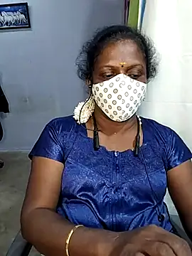 Snapshot of umashreetamil chatting on November 2, 4:20 pm umashreetamil online show from November 2, 4:20 pm