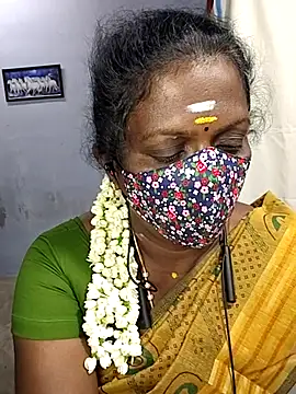 Snapshot of umashreetamil chatting on November 4, 1:10 pm umashreetamil online show from November 4, 1:10 pm