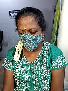 Snapshot of umashreetamil chatting on November 5, 5:13 pm umashreetamil online show from November 5, 5:13 pm