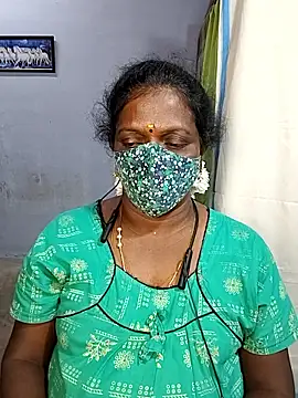 Snapshot of umashreetamil chatting on November 8, 4:56 am umashreetamil online show from November 8, 4:56 am