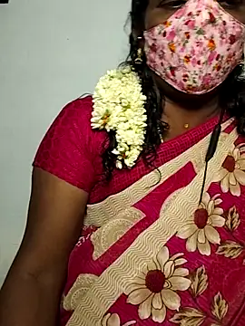 Snapshot of umashreetamil chatting on November 14, 1:32 pm umashreetamil online show from November 14, 1:32 pm