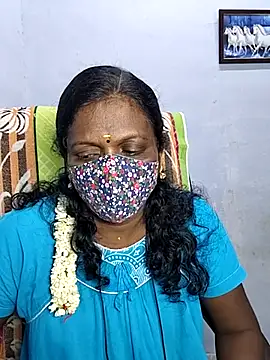 Snapshot of umashreetamil chatting on November 24, 4:12 am umashreetamil online show from November 24, 4:12 am