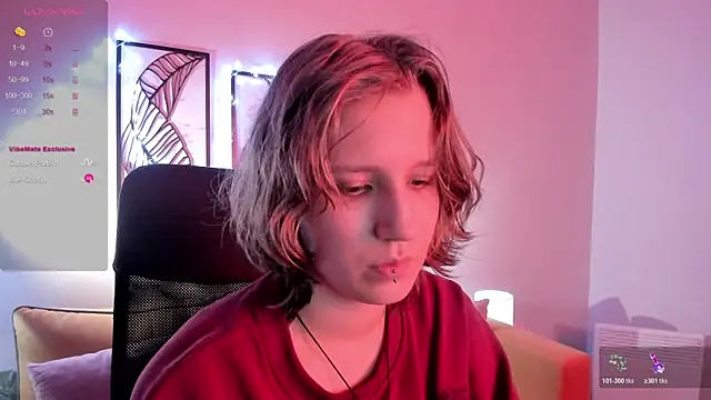 Snapshot of Hailey_Foxy chatting on October 27, 9:13 am Hailey Foxy online show from October 27, 9:13 am