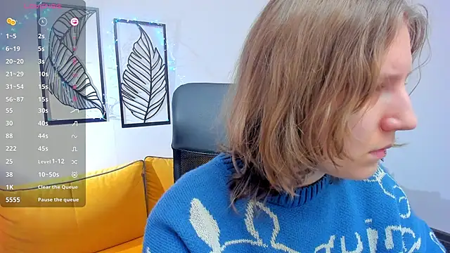 Snapshot of Hailey_Foxy chatting on December 22, 9:06 am Hailey Foxy online show from December 22, 9:06 am