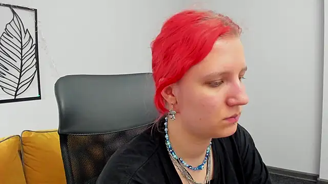 Snapshot of Hailey_Foxy chatting on April 27, 11:52 am Hailey Foxy online show from April 27, 11:52 am