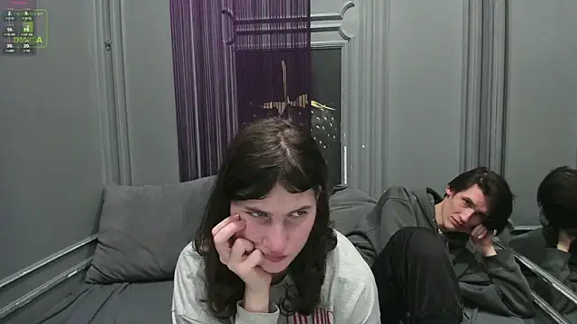 Snapshot of ViviaraNGendy chatting on October 31, 3:46 pm ViviaraNGendy online show from October 31, 3:46 pm