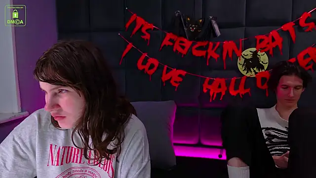 Snapshot of ViviaraNGendy chatting on November 1, 10:39 am ViviaraNGendy online show from November 1, 10:39 am