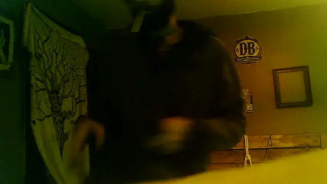 Snapshot of hungspundick1 chatting on November 10, 9:08 am hungspundick1 online show from November 10, 9:08 am